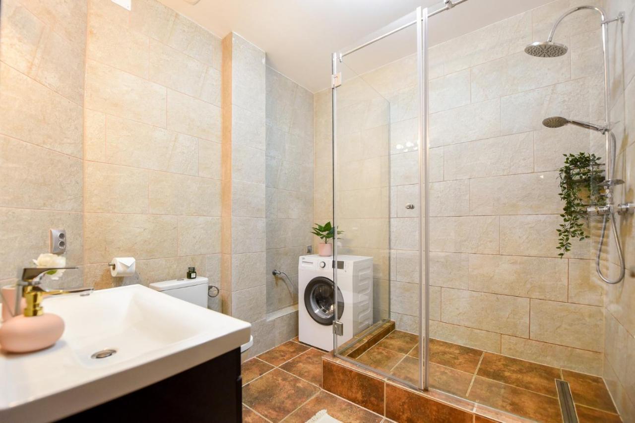 Le Petit & Cosy - Best Location Old Town & Quiet بوخارست المظهر الخارجي الصورة
